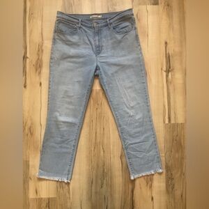 Levi's 724 High Rise Straight Crop Light Blue Cropped Frayed Hem Jeans